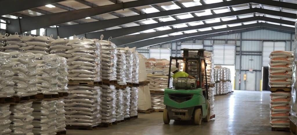 distributor feed warehouse